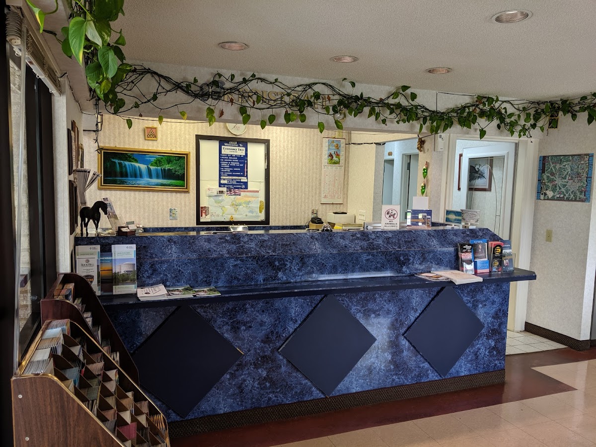 Economy Inn Express photo 2