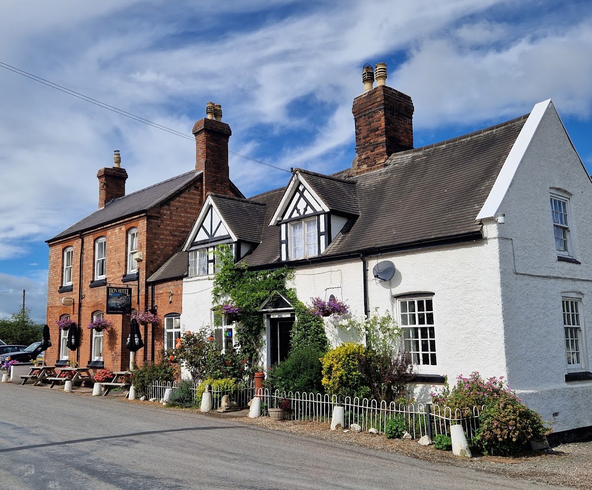 Lion Hotel