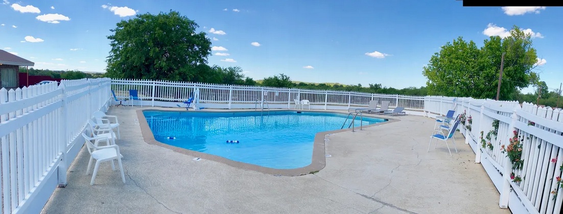 Hill Country Inn photo 2