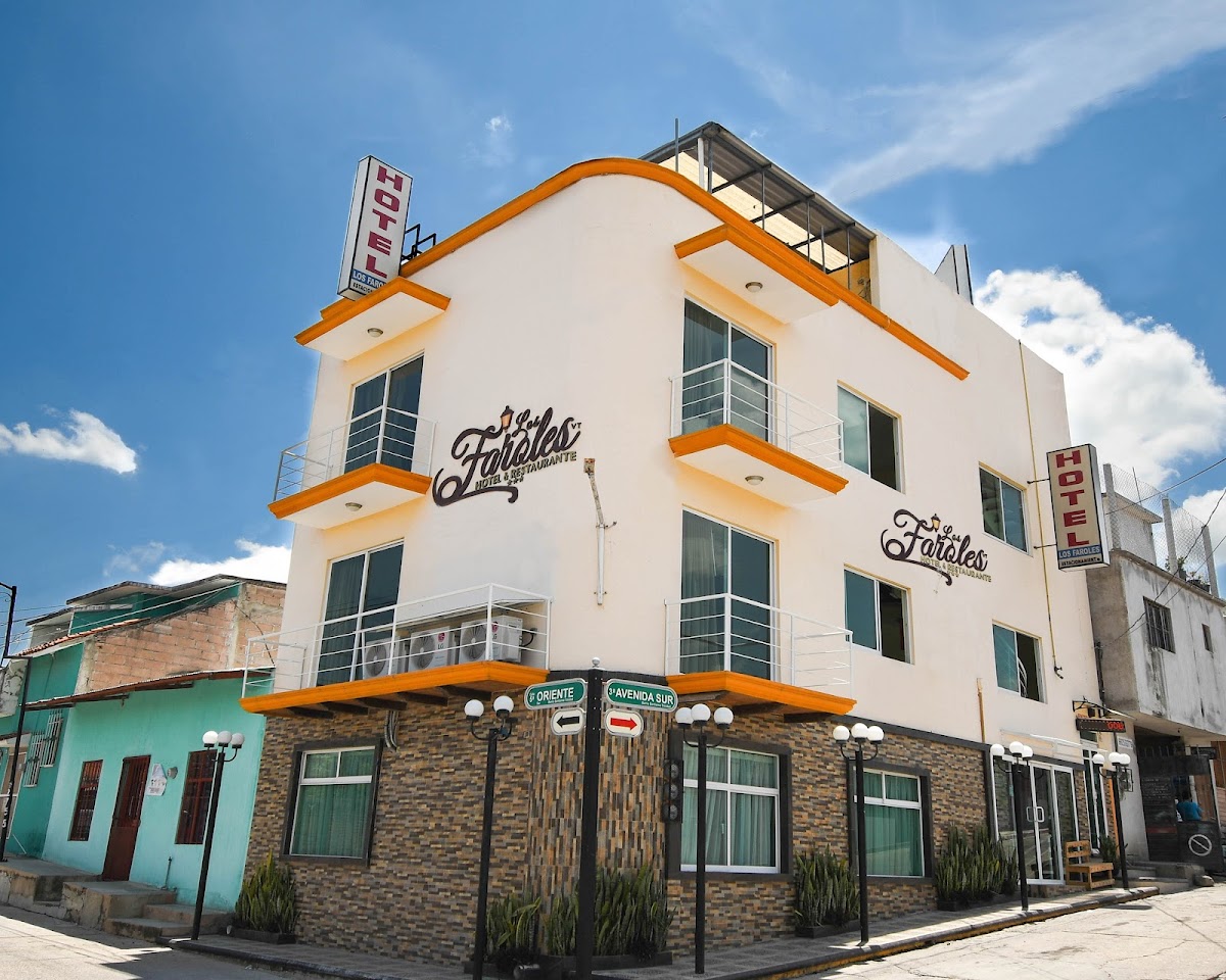 Hotel Los Faroles