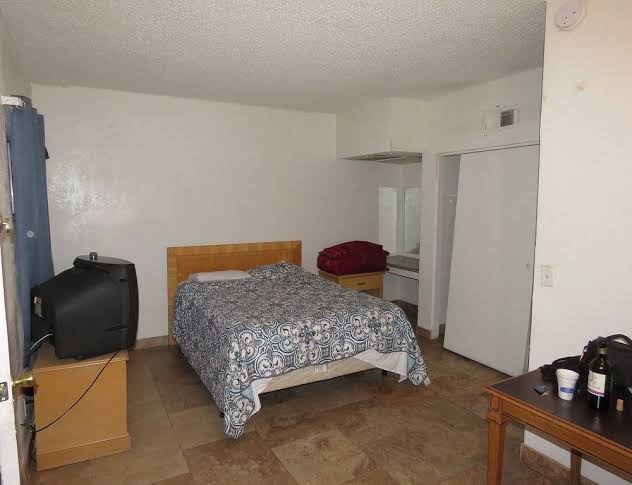 Colonade Motel photo 2