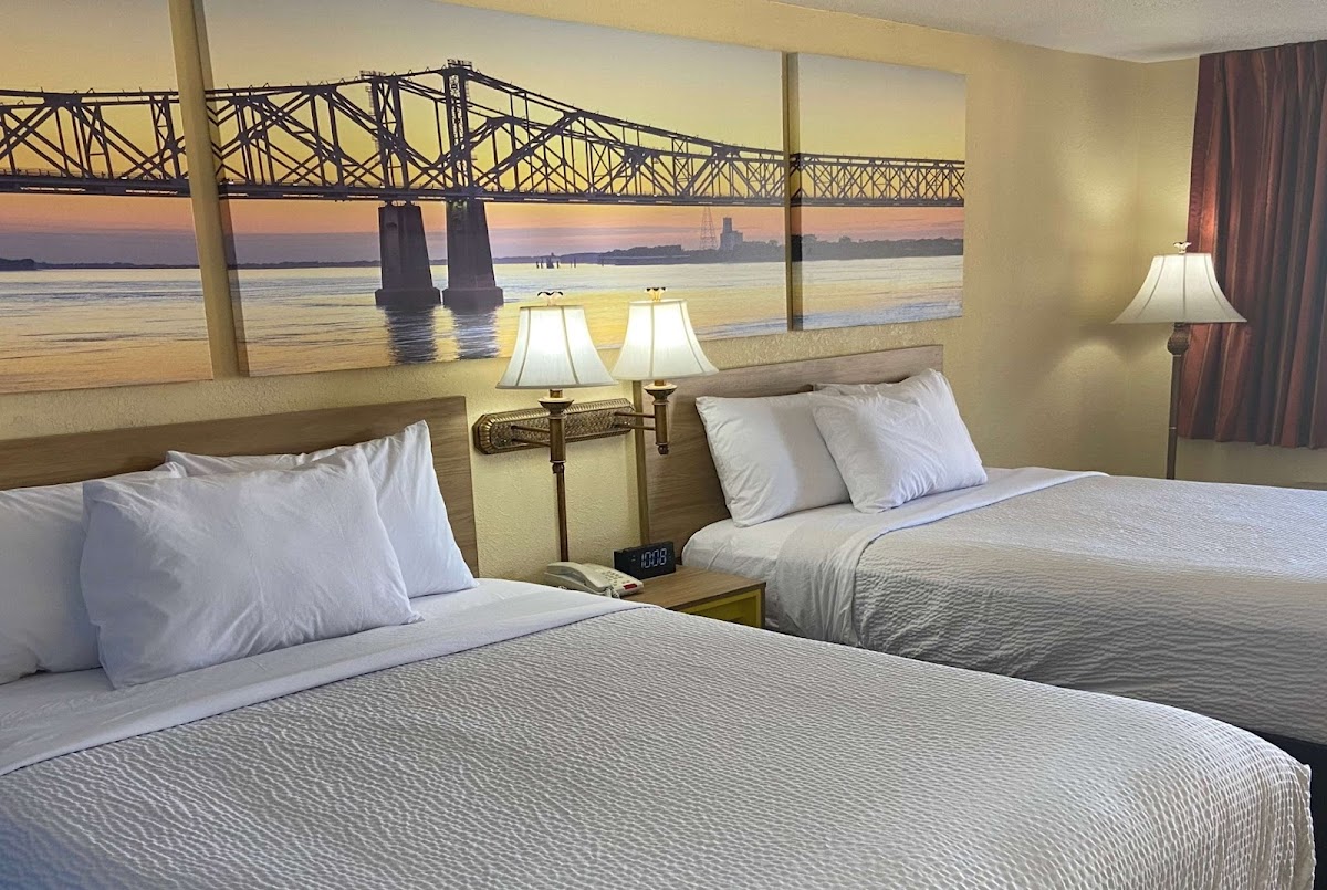 Days Inn by Wyndham Clinton photo 3