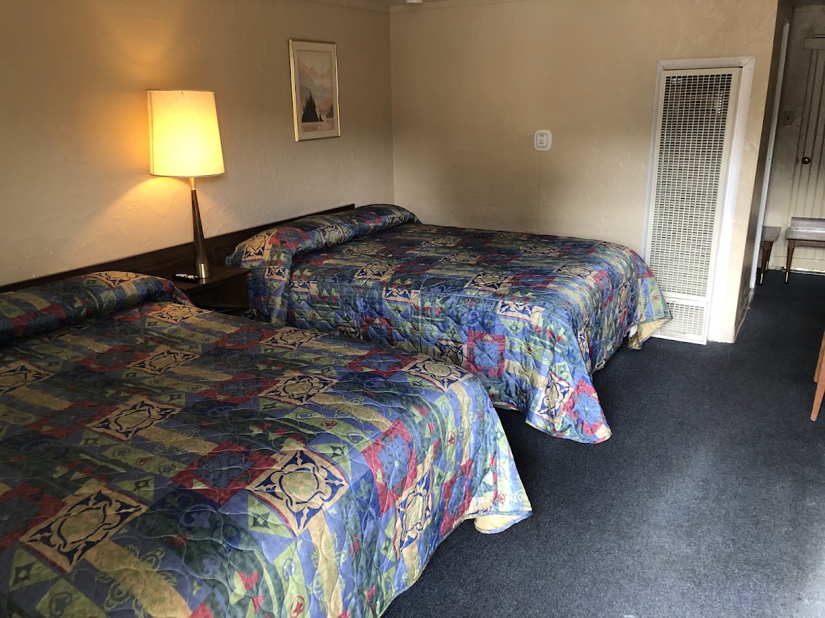 Topaz Lodge photo 2