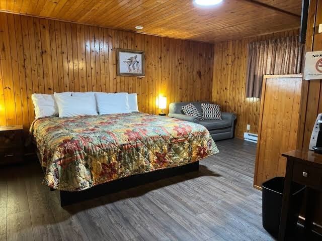 Sunset Motel photo 2