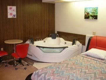 Driftwood Motel photo 2