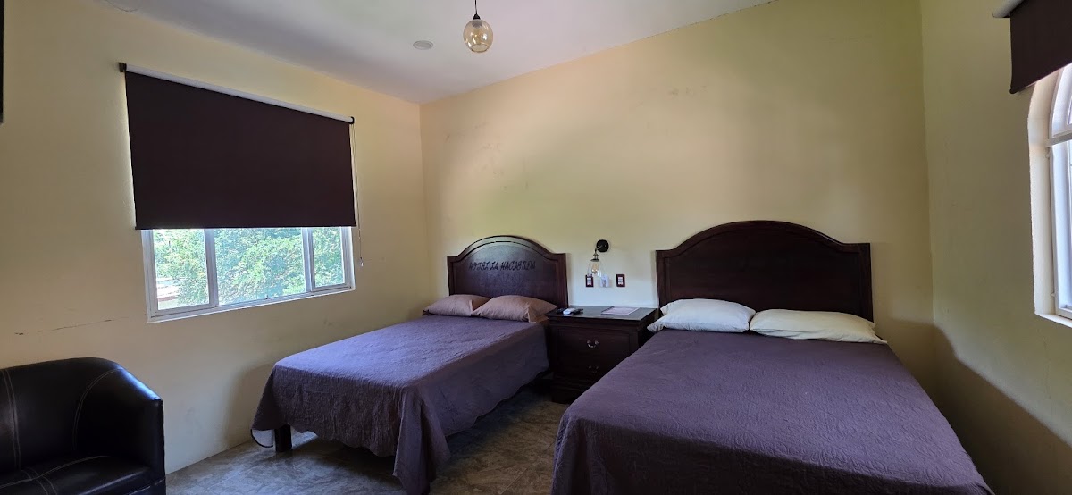 Hotel La Hacienda photo 2