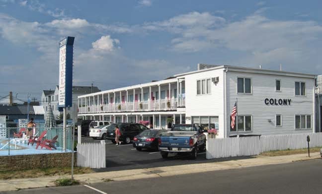 Colony Motel