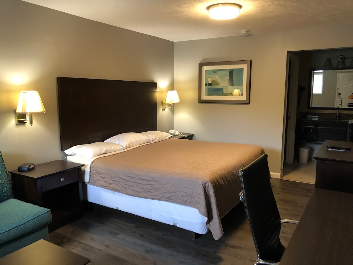 Deerfield Inn & Suites photo 2