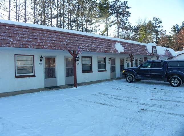 Skylark Motel