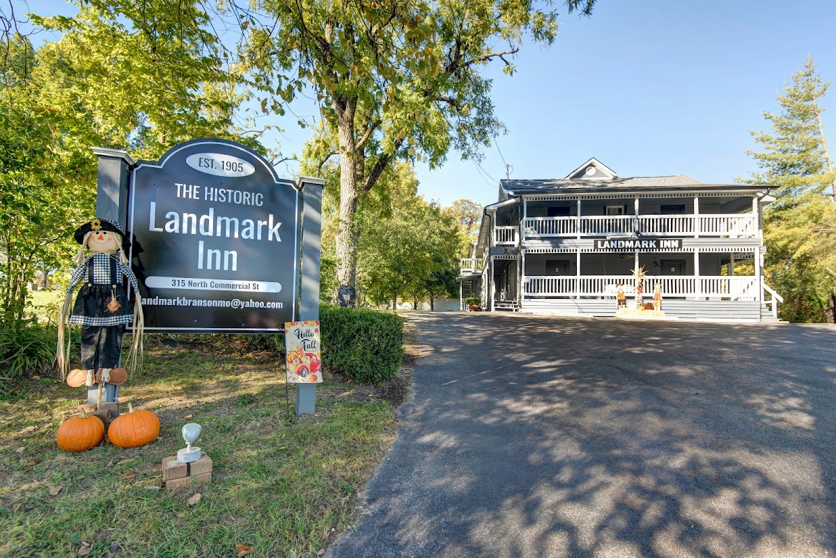Landmark Inn