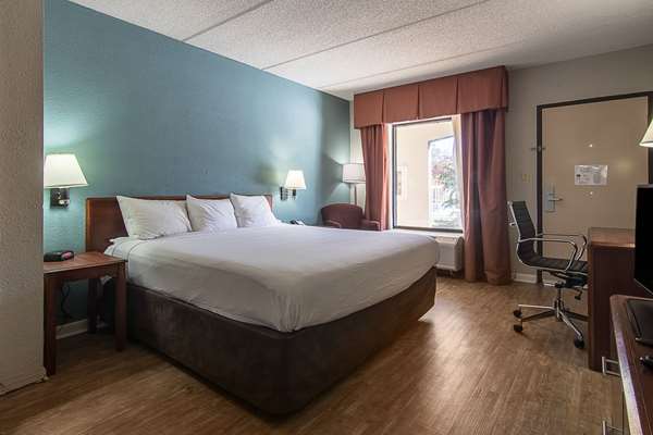 Econo Lodge photo 2