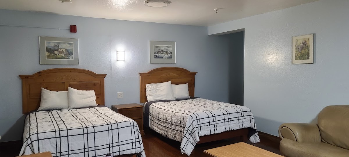Econo Inn photo 2