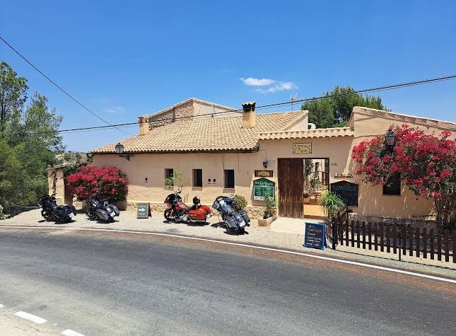 Hotel, bar, y restaurante, la Mariposa