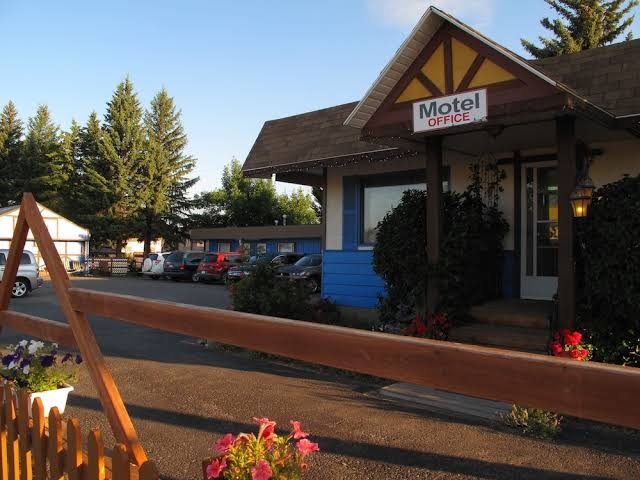 BLUE MOUNTAIN MOTEL