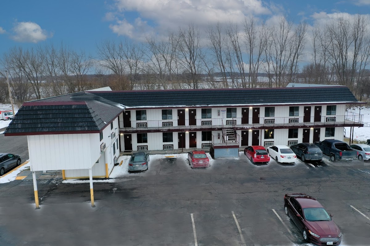 Economy Inn photo 3