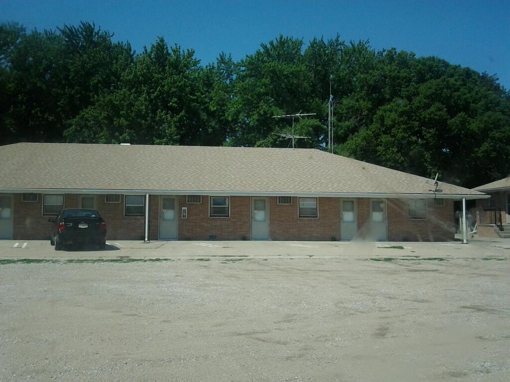 Midway Motel