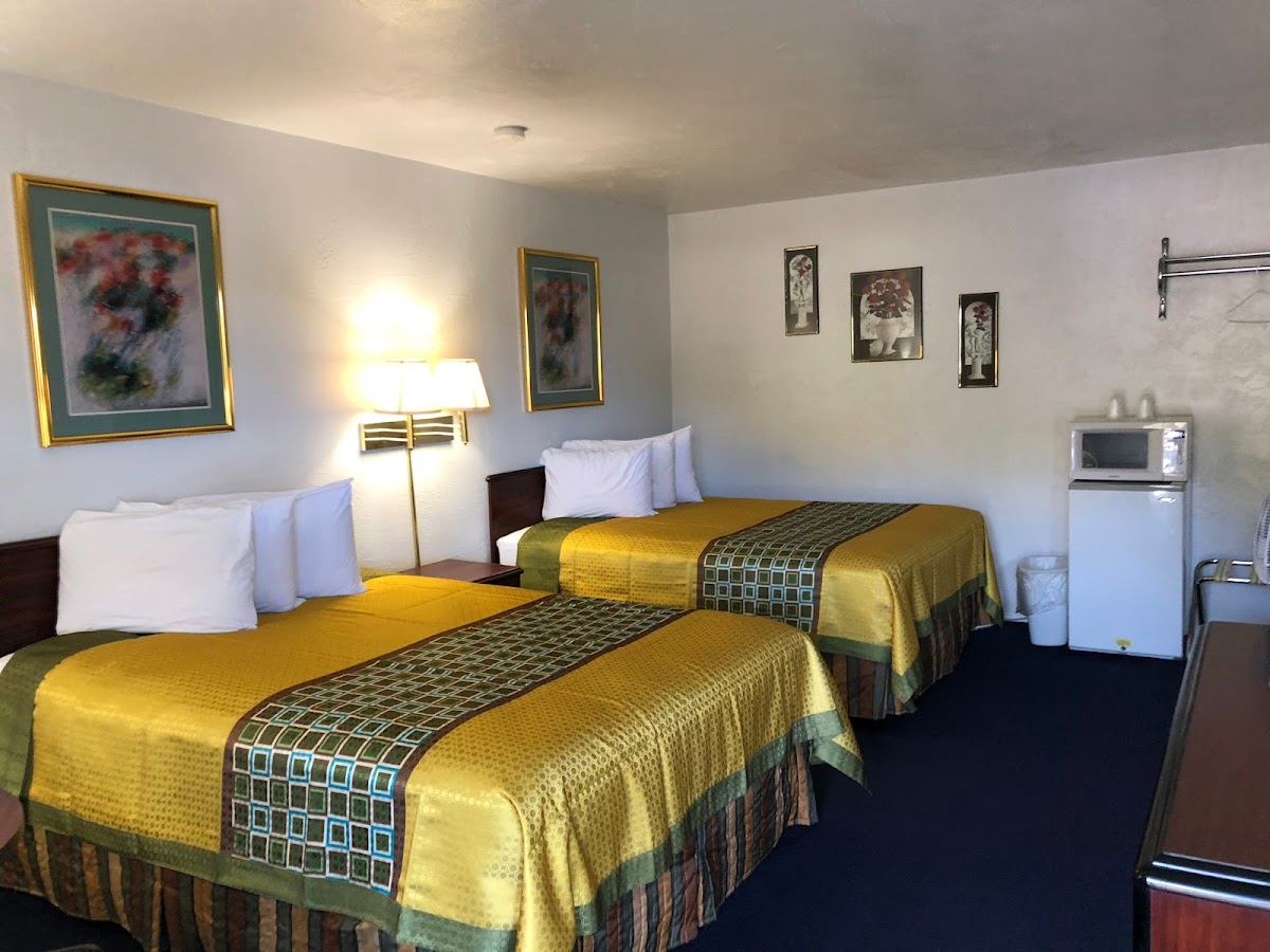 Best Budget Inn photo 2