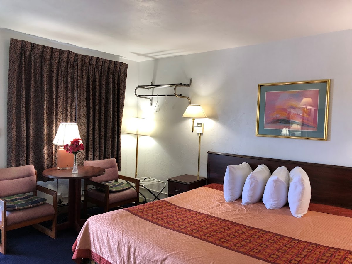 Best Budget Inn photo 3