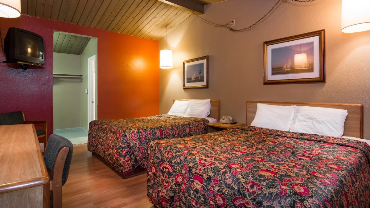Bella Vista Inn photo 2