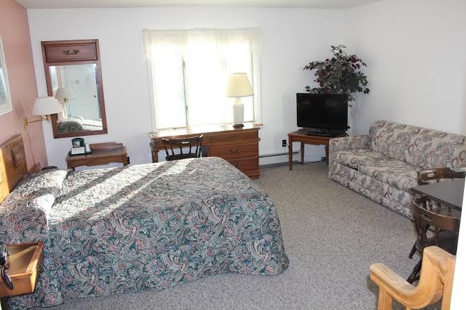 Lamplighter Motor Inn