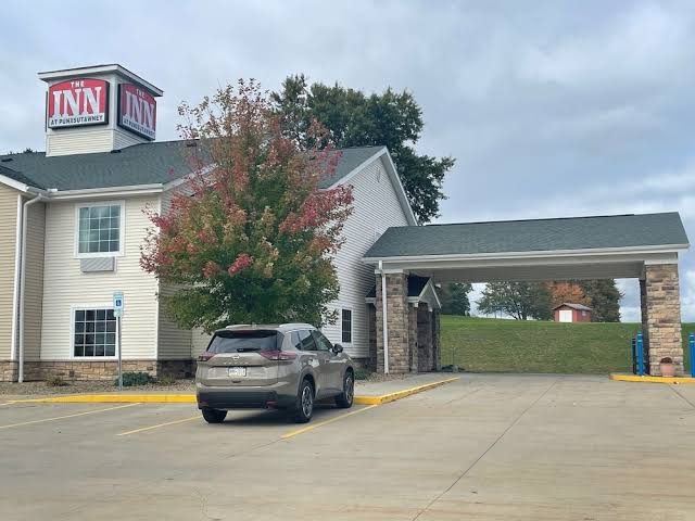Cobblestone Hotel & Suites - Punxsutawney