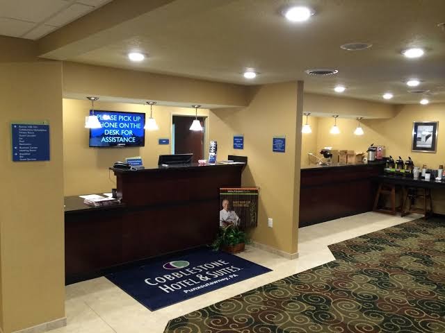 Cobblestone Hotel & Suites - Punxsutawney photo 3