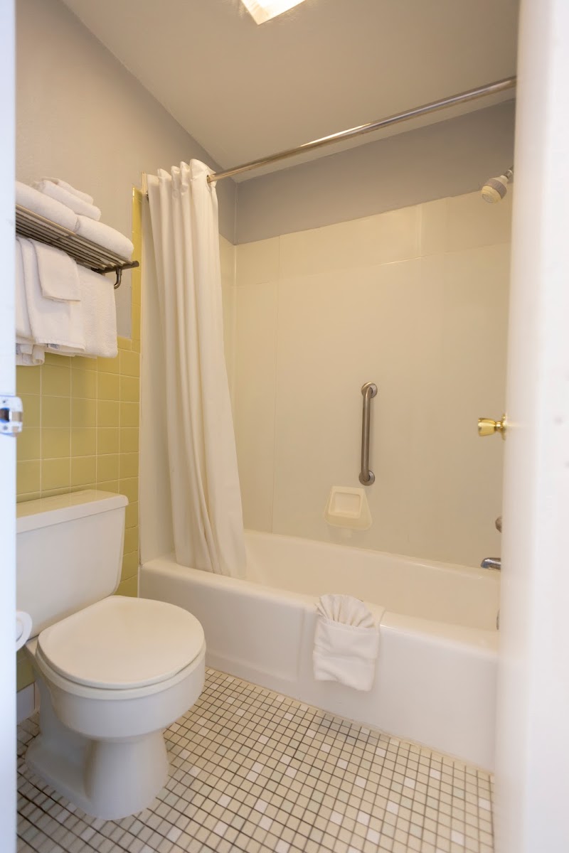Sunrise Inn photo 3