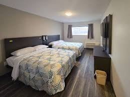 Town House Motel photo 2