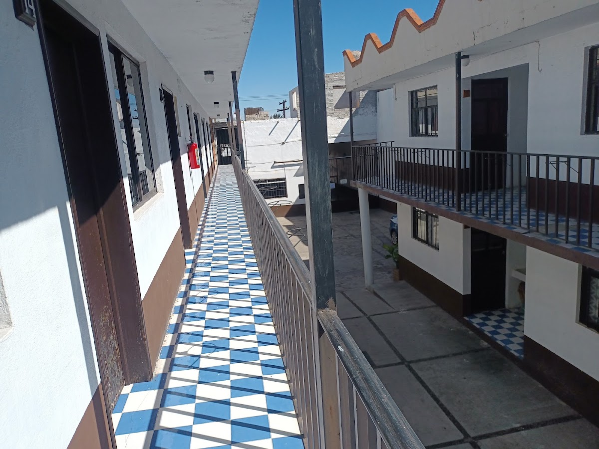 Hotel Revolución