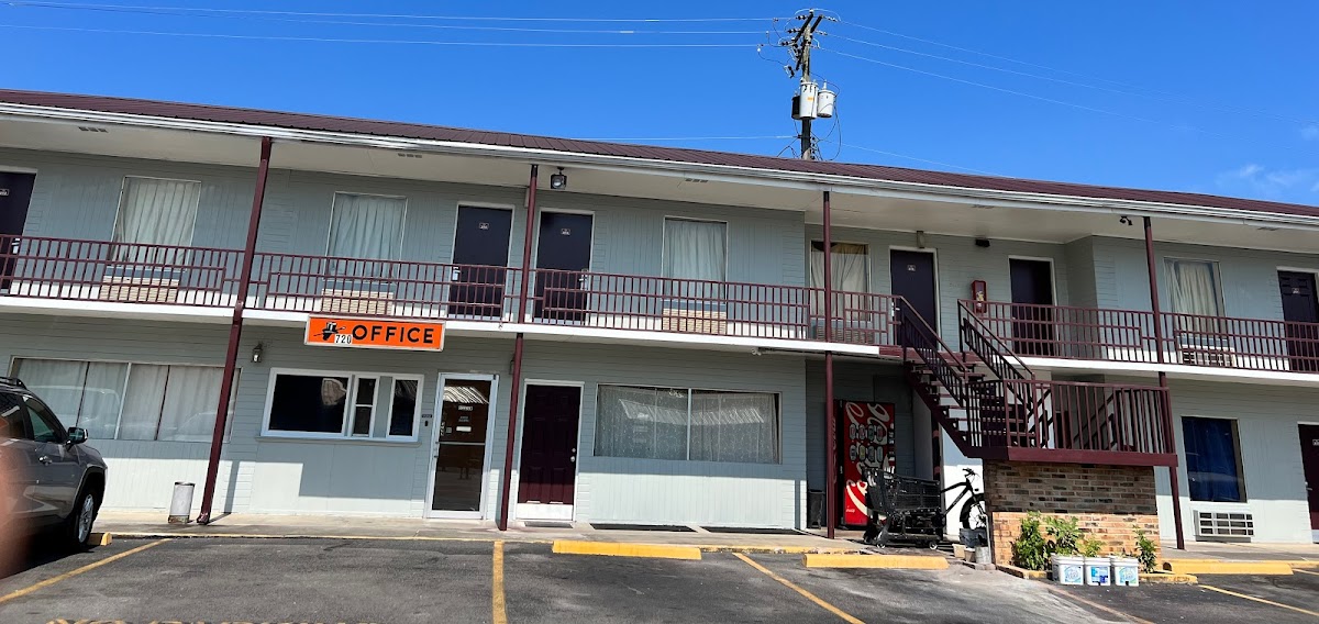Diplomat Motel