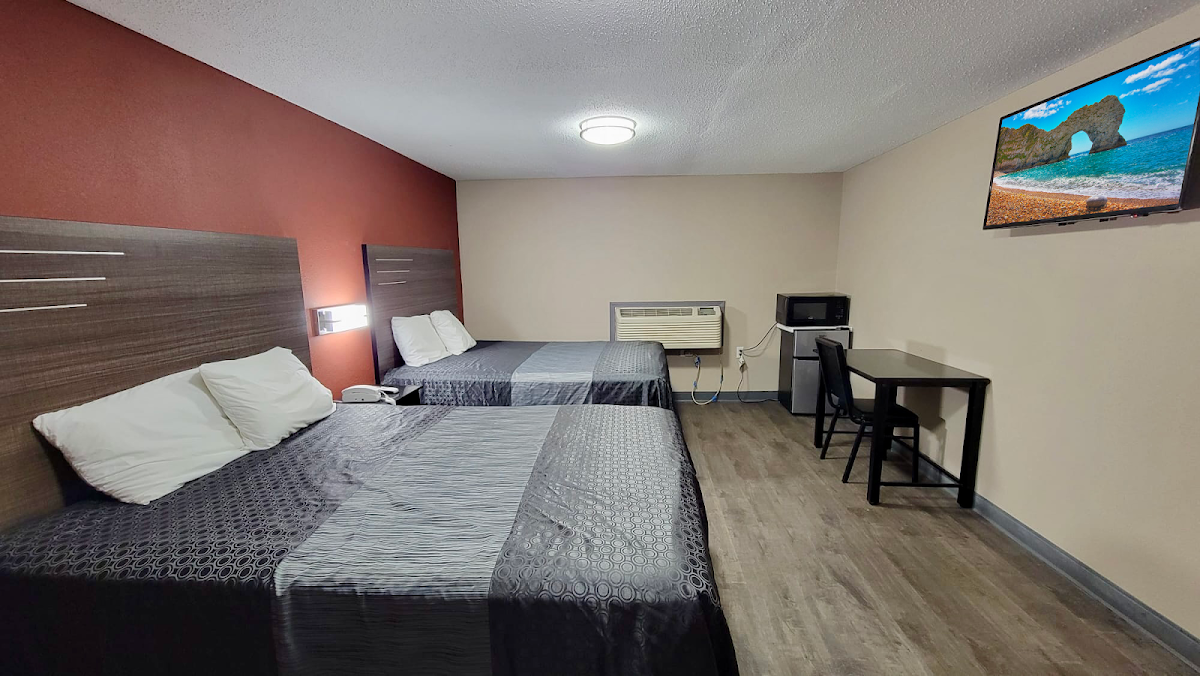 Budget Inn & Suites photo 2