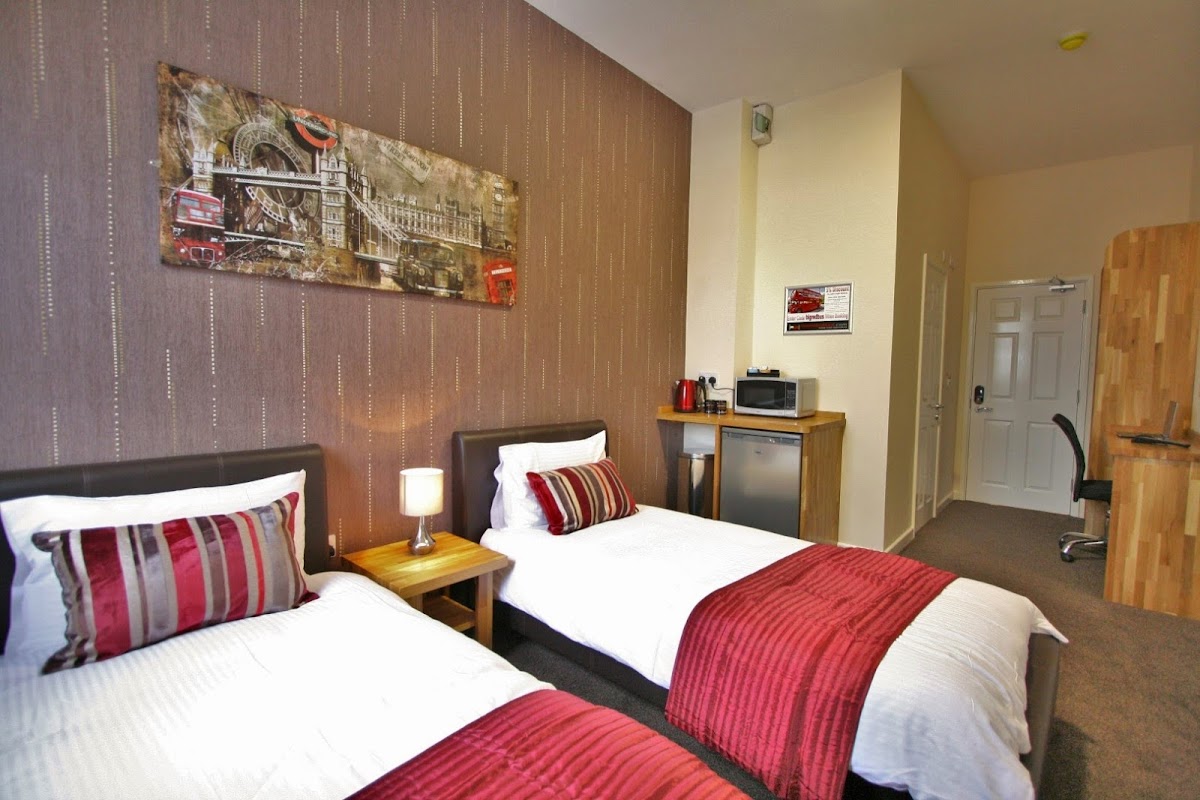 Central Hotel photo 2