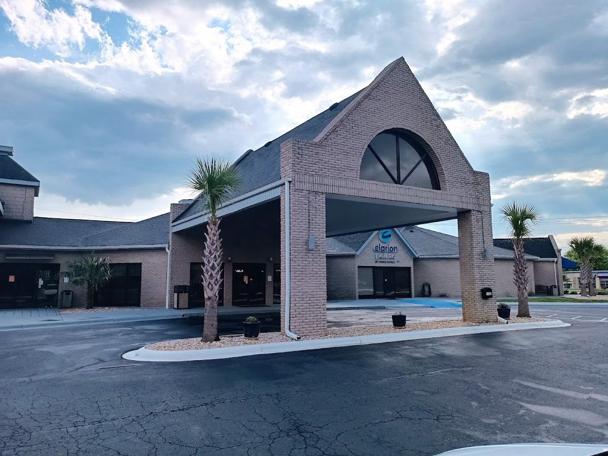 Clarion Pointe