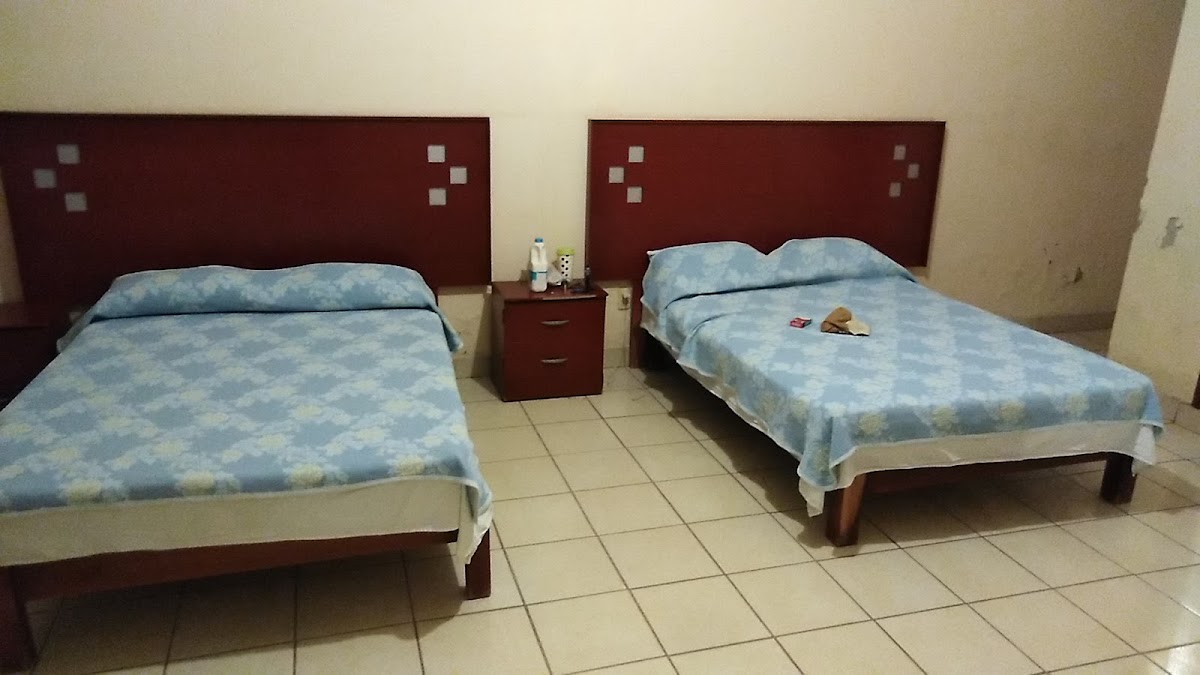 Hotel Corona photo 2