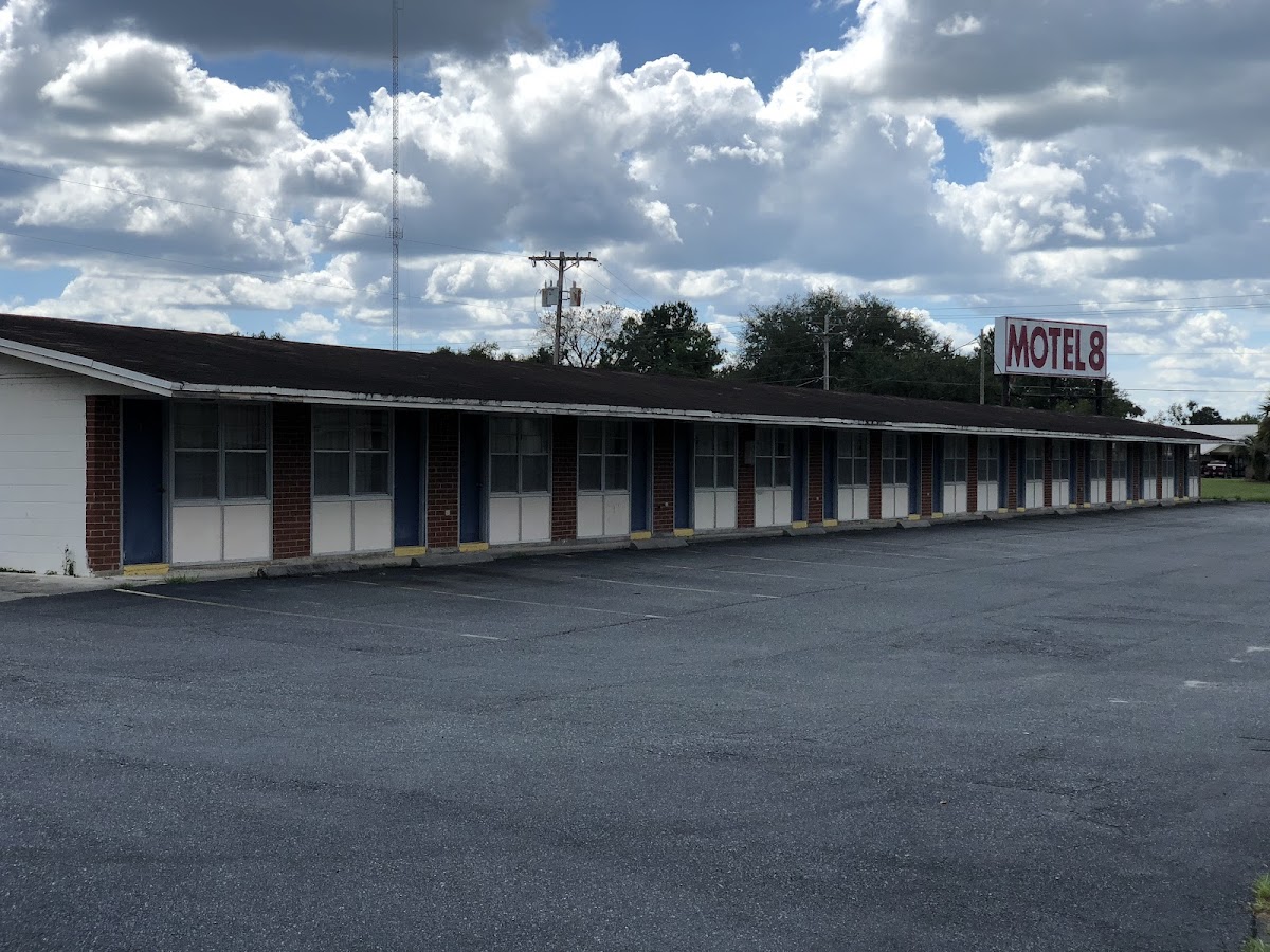 Motel 8