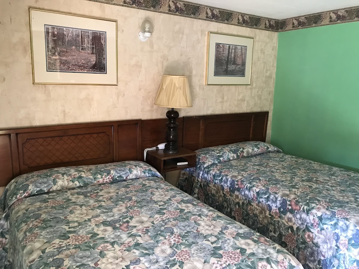 Regency Inn photo 2