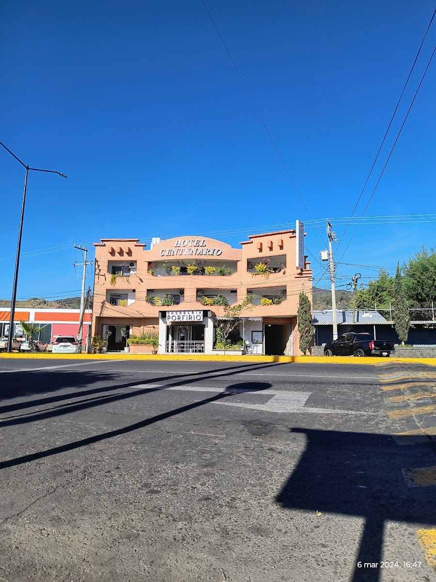 Hotel El Centenario