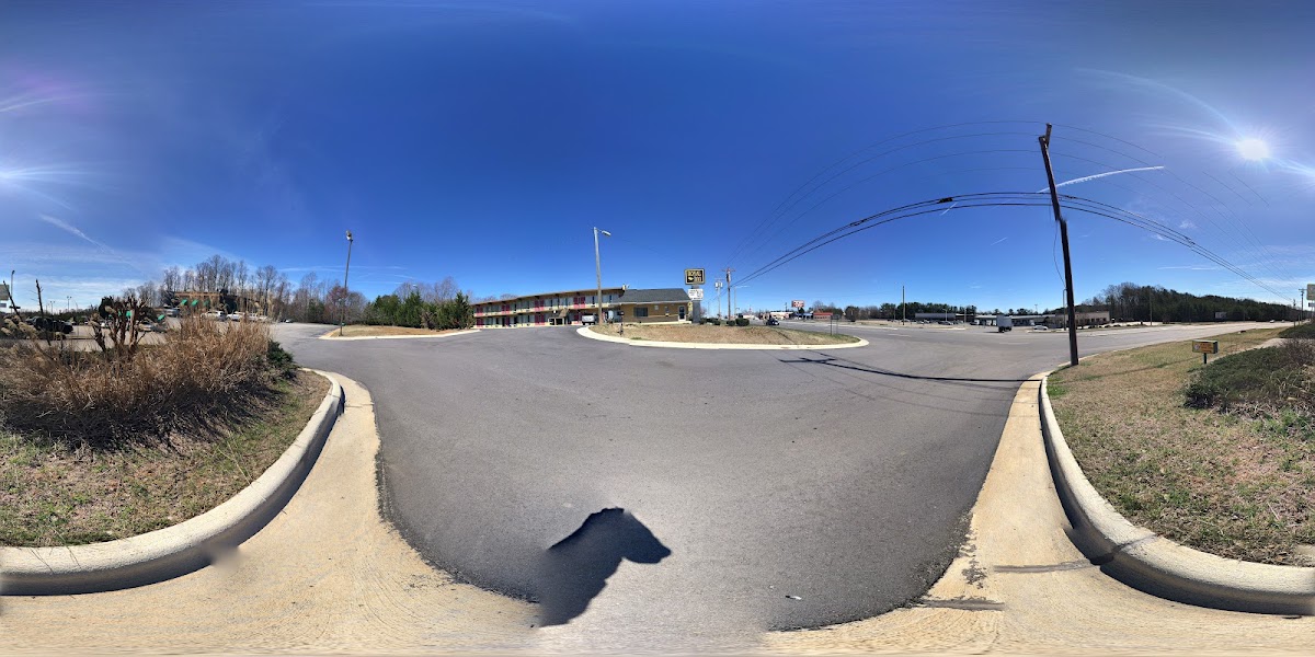 ROYAL INN MOTEL photo 2