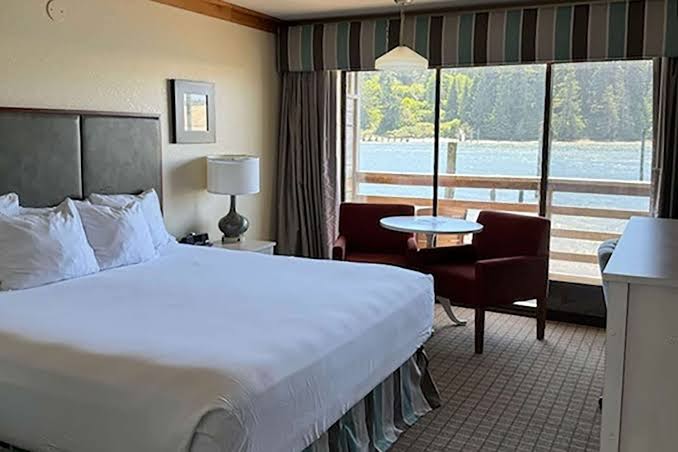 River House Inn, a Baymont by Wyndham photo 2
