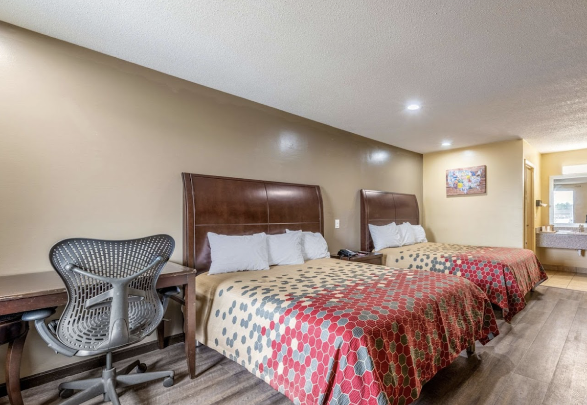 Southern Inn & Suites photo 2