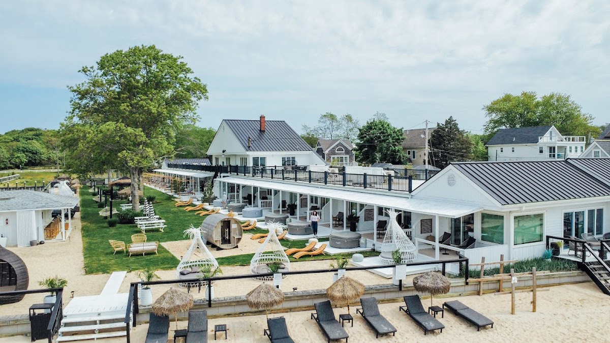 Aqua Beach Hotel