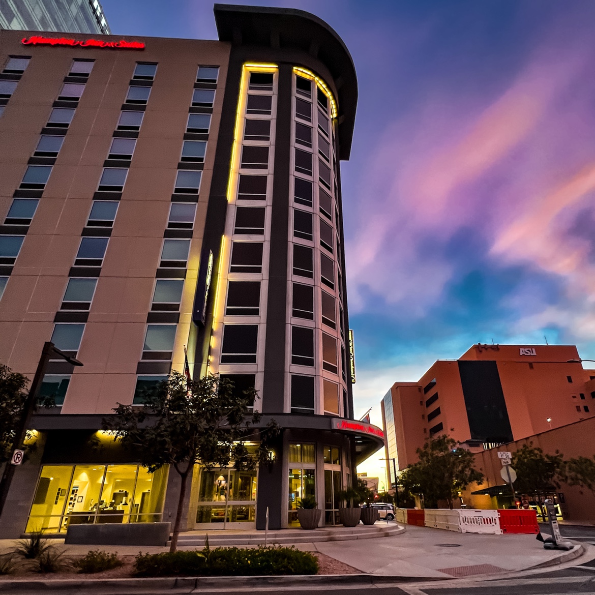 Hampton Inn & Suites Phoenix Downtown photo 2