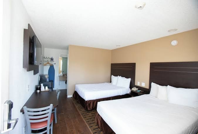 Budget Inn photo 2