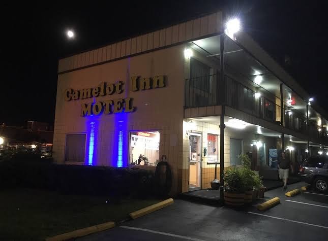 Camelot Inn