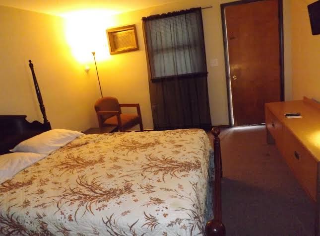 SKYVIEW MOTEL photo 2