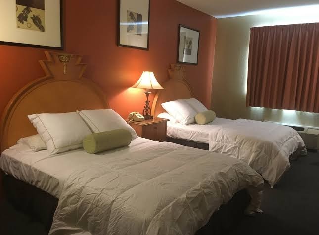 Bayshore Inn photo 2