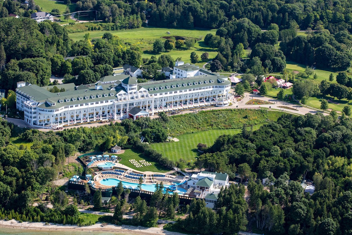 Grand Hotel