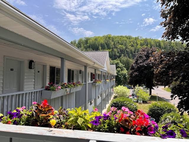 Main Street Motel