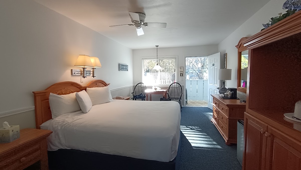 Main Street Motel photo 2