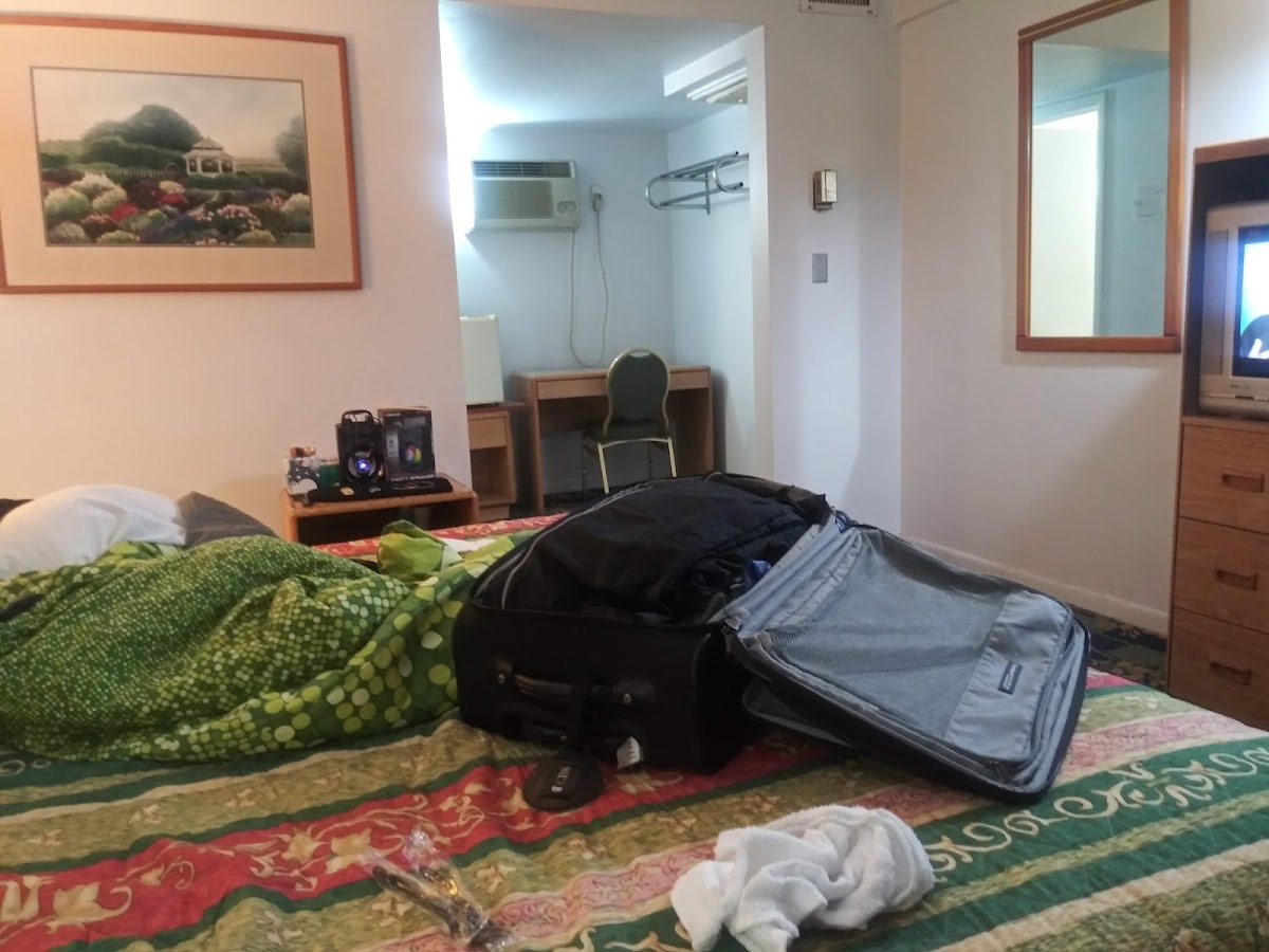 Summit Motel photo 2